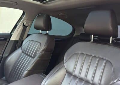 Enterijer automobila savršenog za duga putovanja